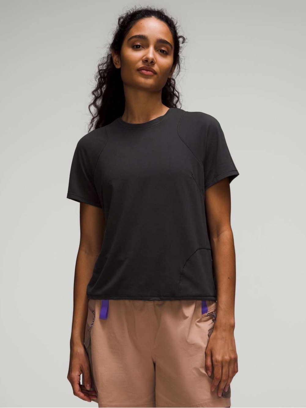 lululemon Lightweight Cinched Hem Hiking T-Shirt (NWOT) Black, Size 6 *relaxed